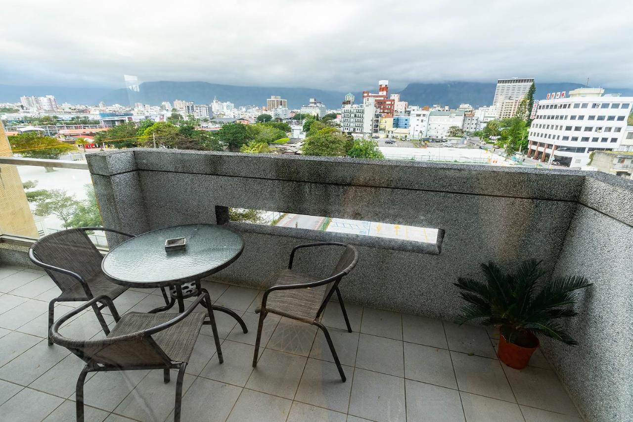 茉白電梯民宿bed And Breakfast Elevator 花蓮夜市電梯包棟 Hualien Buitenkant foto